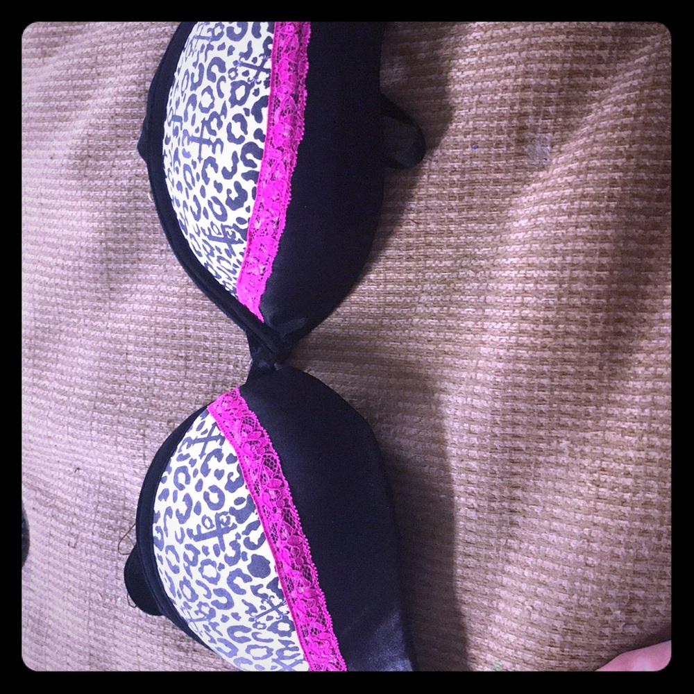 A leopard bra